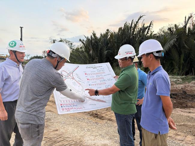 Cầu lớn nhất trên tuyến Vành đai 3 TPHCM chuẩn bị thông xe